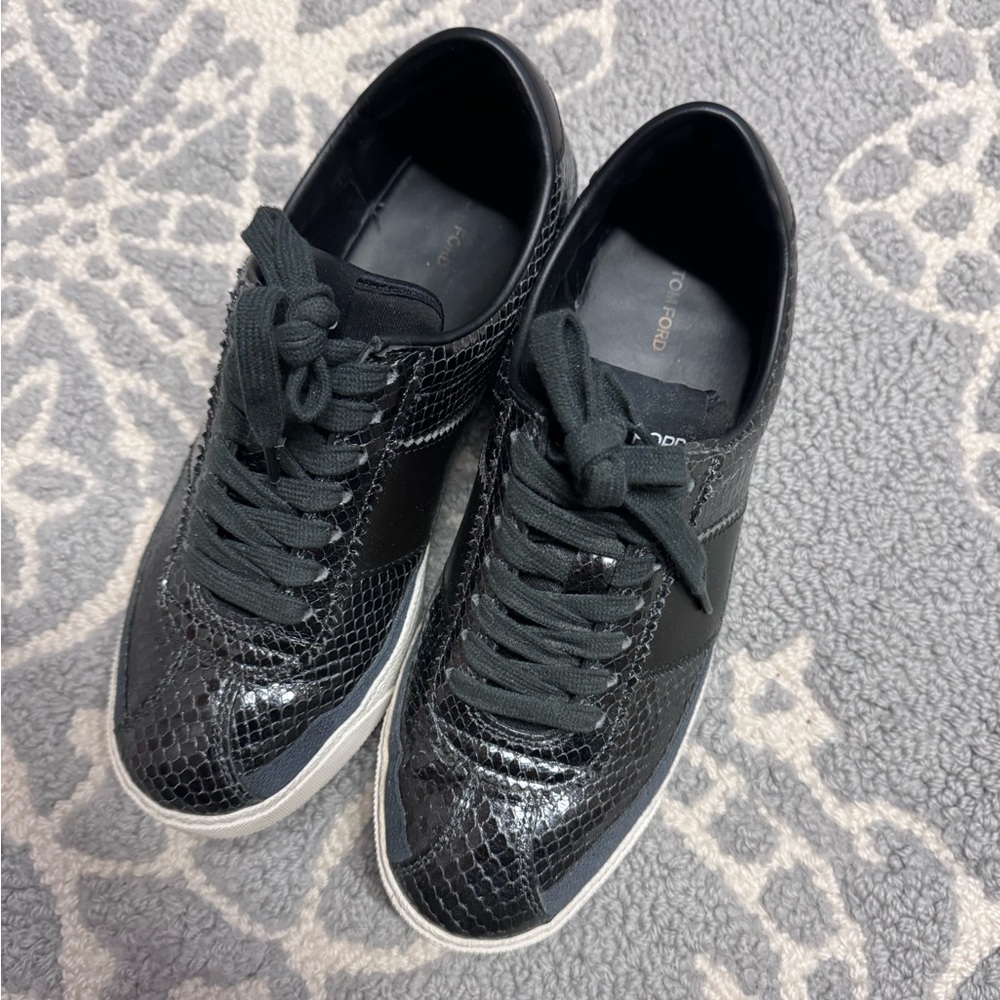 Used Hunter Green Tom Ford sneakers for Sale!